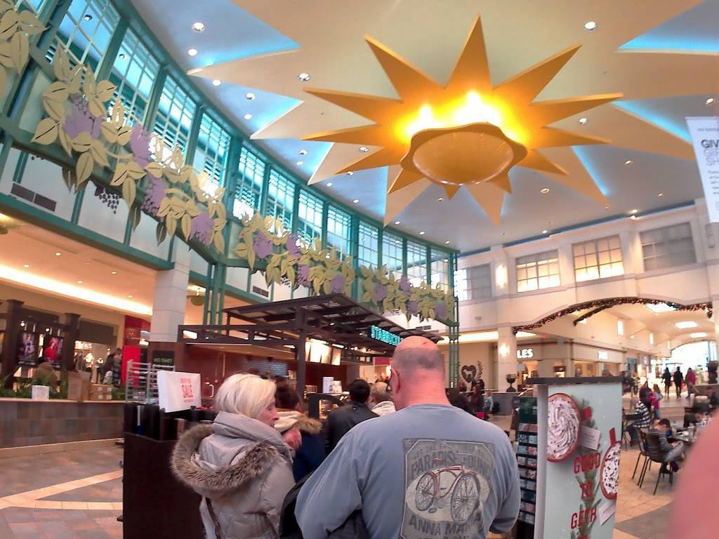 Starbucks | cafe | 3265 W Market St, Akron, OH 44333, USA | 3308696397 OR +1 330-869-6397