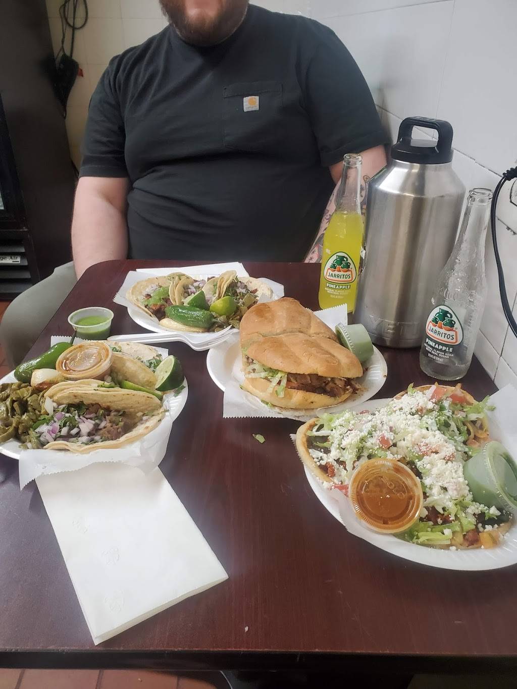 Taqueria La Prima | restaurant | 1104 S 9th St, Philadelphia, PA 19147, USA | 2153395000 OR +1 215-339-5000