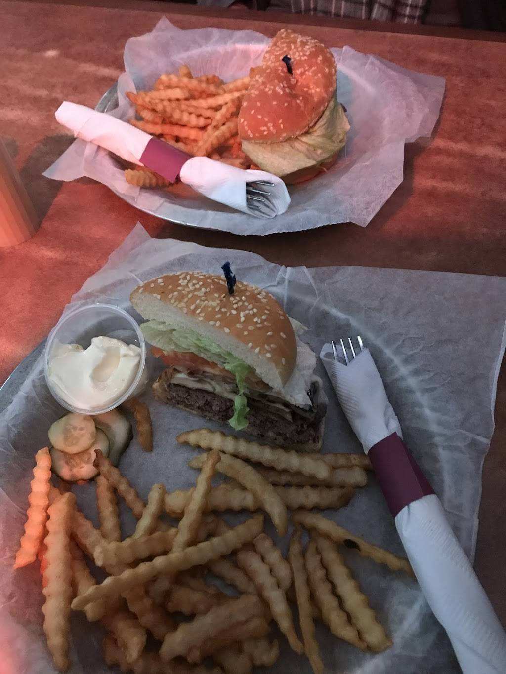 Lantern | restaurant | 8 W Chicago Ave # 1, Naperville, IL 60540, USA | 6303557099 OR +1 630-355-7099