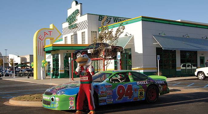 Quaker Steak & Lube | restaurant | 10 Chrome Dr, Greenville, SC 29615, USA | 8646789464 OR +1 864-678-9464