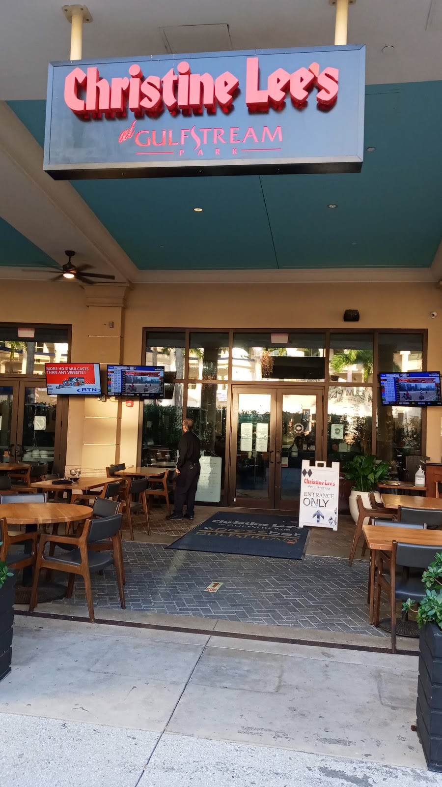 Christine Lees | restaurant | 801 Silks Run, Hallandale Beach, FL 33009, USA | 9544576255 OR +1 954-457-6255