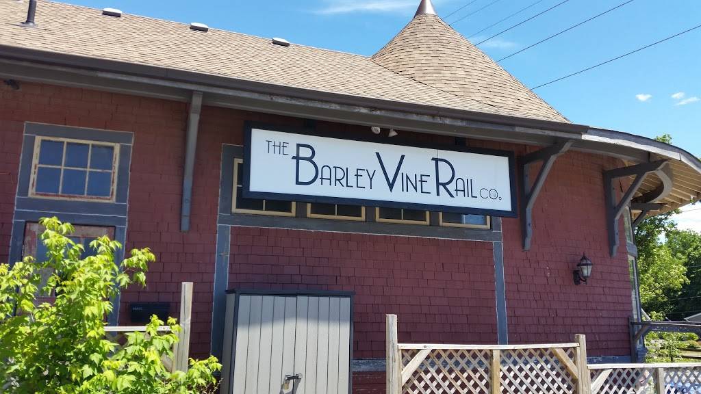 Barley Vine Rail Co | restaurant | 35 Armstrong St, Orangeville, ON L9W 3H6, Canada | 5199423400 OR +1 519-942-3400