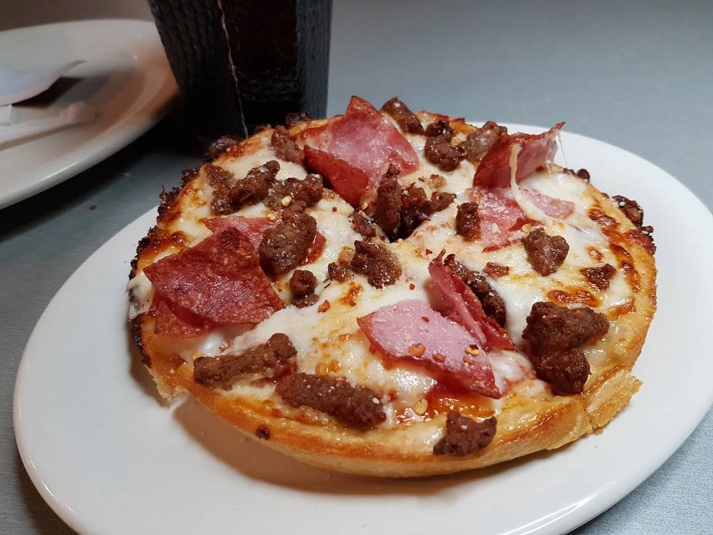 Pizza Hut | restaurant | 4200 S East St, Indianapolis, IN 46227, USA | 3177820013 OR +1 317-782-0013