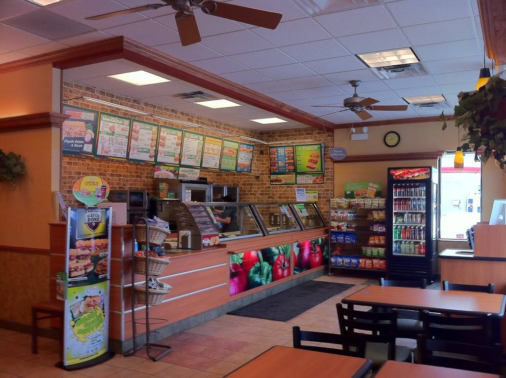 Subway Restaurants | restaurant | 4735 S Cicero Ave, Chicago, IL 60632, USA | 7737354388 OR +1 773-735-4388