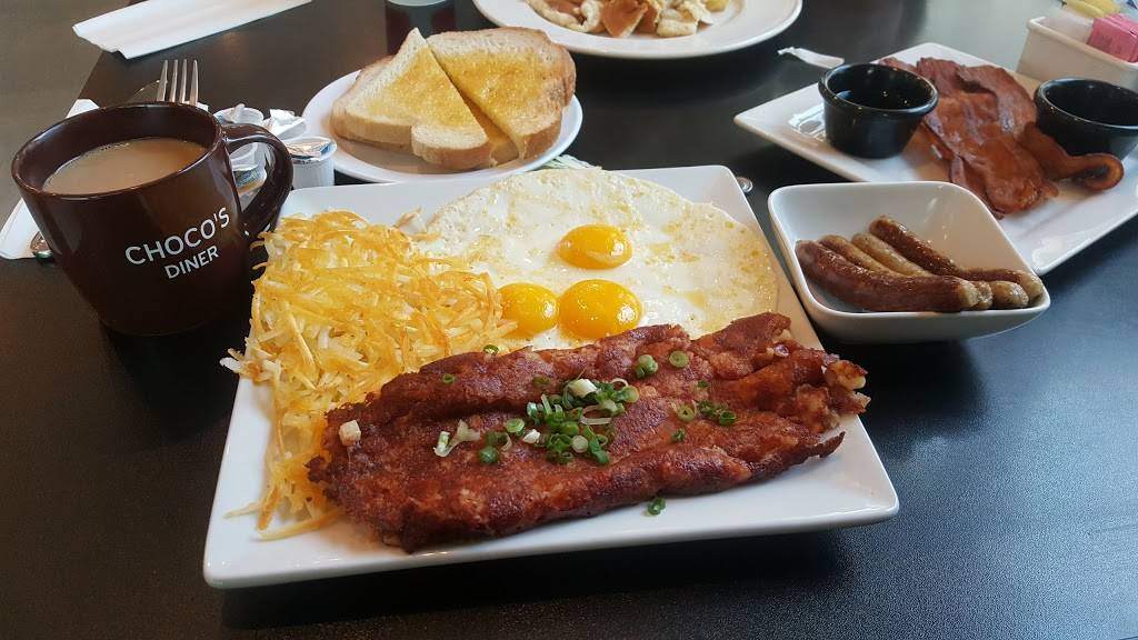 Chocos Diner | restaurant | 217 W Winton Ave, Hayward, CA 94544, USA | 5104703664 OR +1 510-470-3664