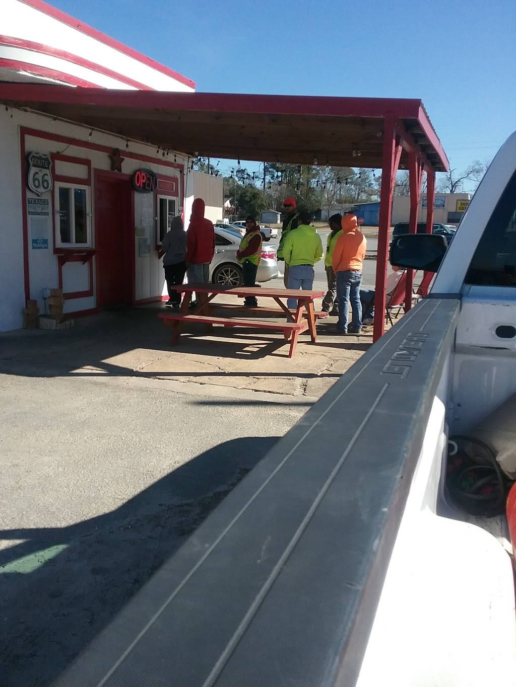 A Bag to Go | restaurant | 408 W Franklin St, Sylvester, GA 31791, USA | 2298547882 OR +1 229-854-7882