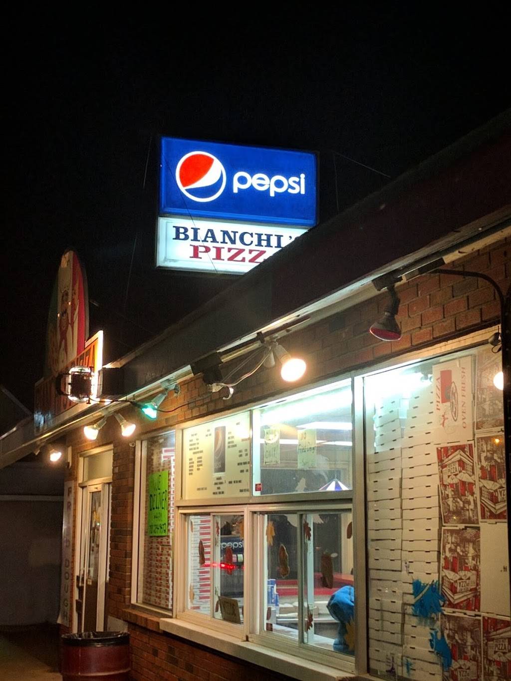 Bianchis Pizza | restaurant | 322 Revere Beach Blvd, Revere, MA 02151, USA | 7812849472 OR +1 781-284-9472