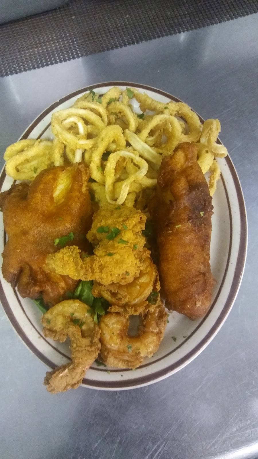 Kostas Family Restaurant | restaurant | 1631 8th Ave W, Palmetto, FL 34221, USA | 9414794914 OR +1 941-479-4914