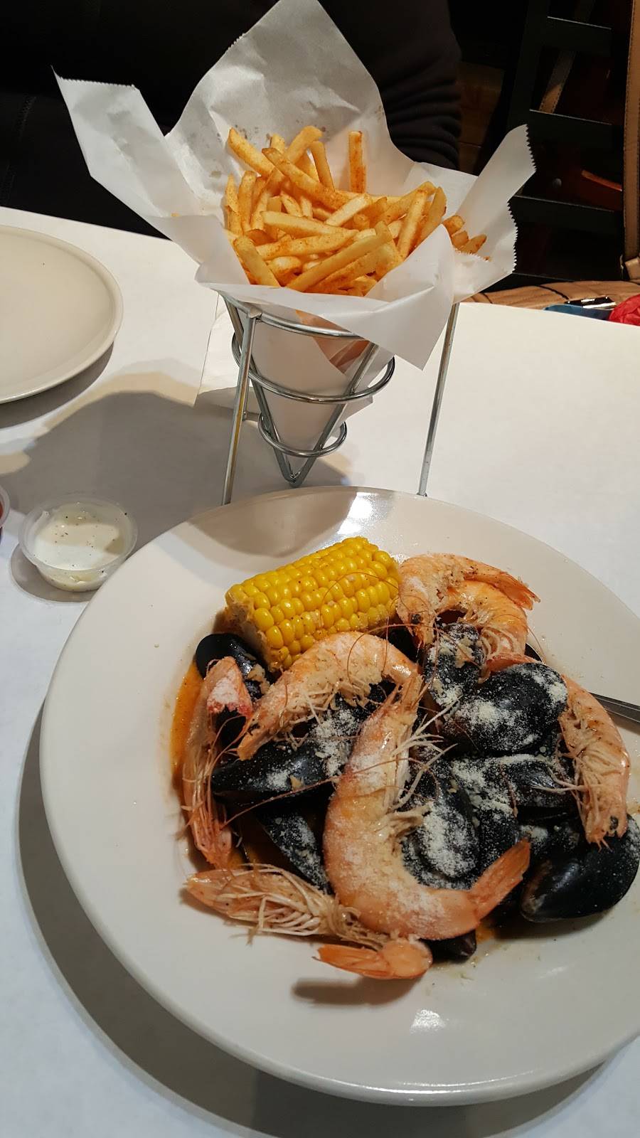 Craw Station | restaurant | 15040 Farnsworth St, San Leandro, CA 94579, USA | 5108787198 OR +1 510-878-7198