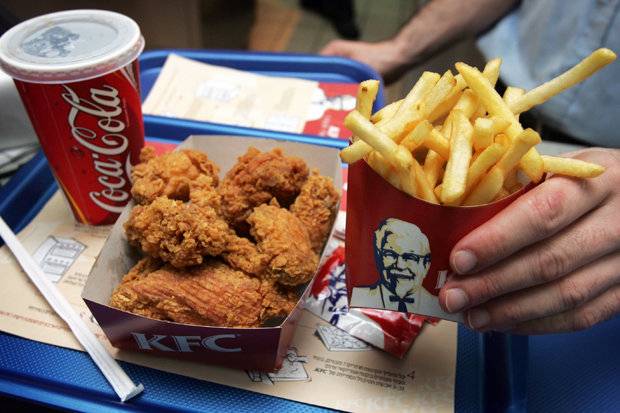 KFC | restaurant | 2003 S Hastings Way, Altoona, WI 54720, USA | 7158347181 OR +1 715-834-7181