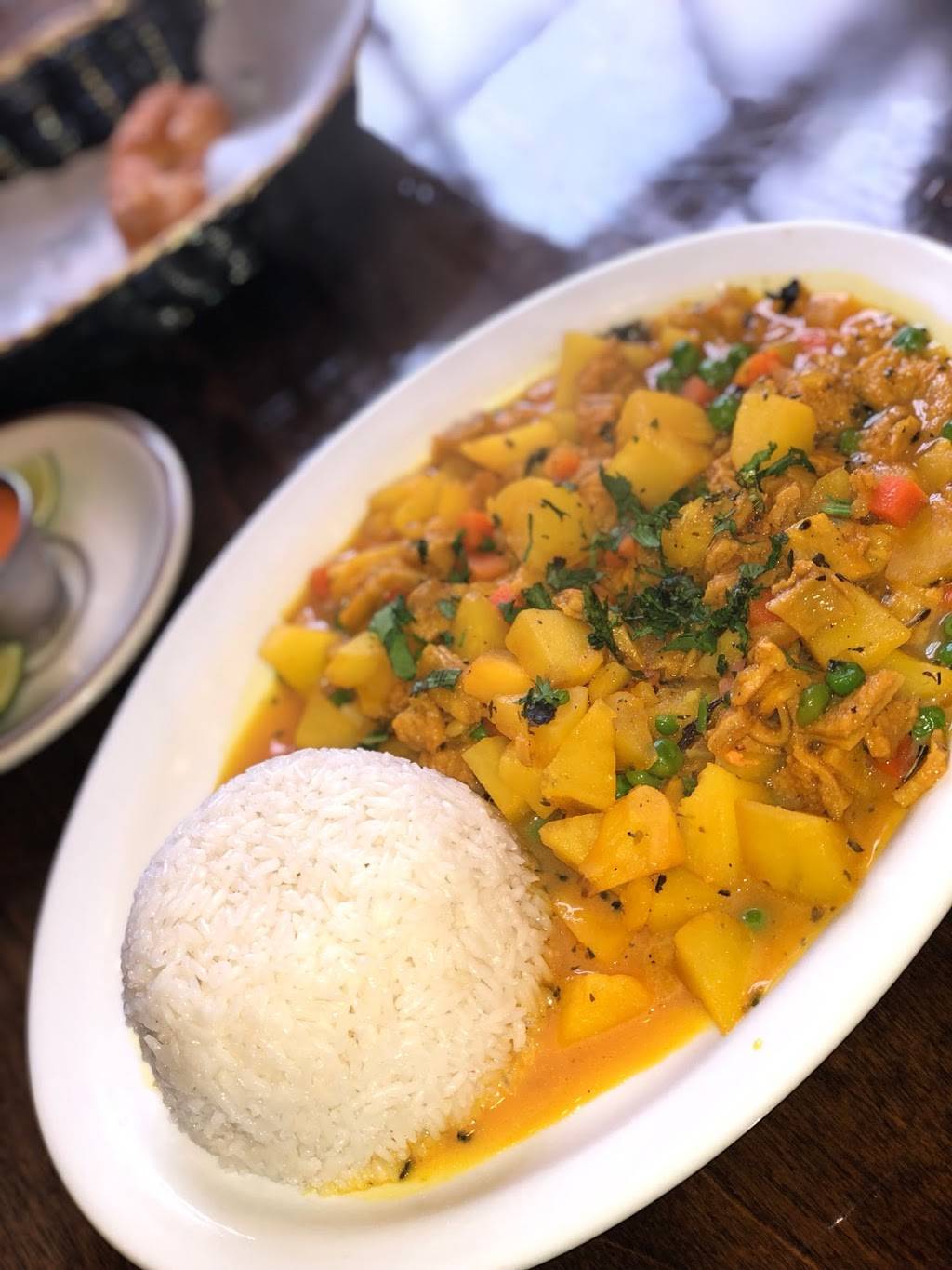 Mily & Lalo Restaurant | restaurant | 3210 N Sharon Amity Rd, Charlotte, NC 28205, USA | 7044492089 OR +1 704-449-2089