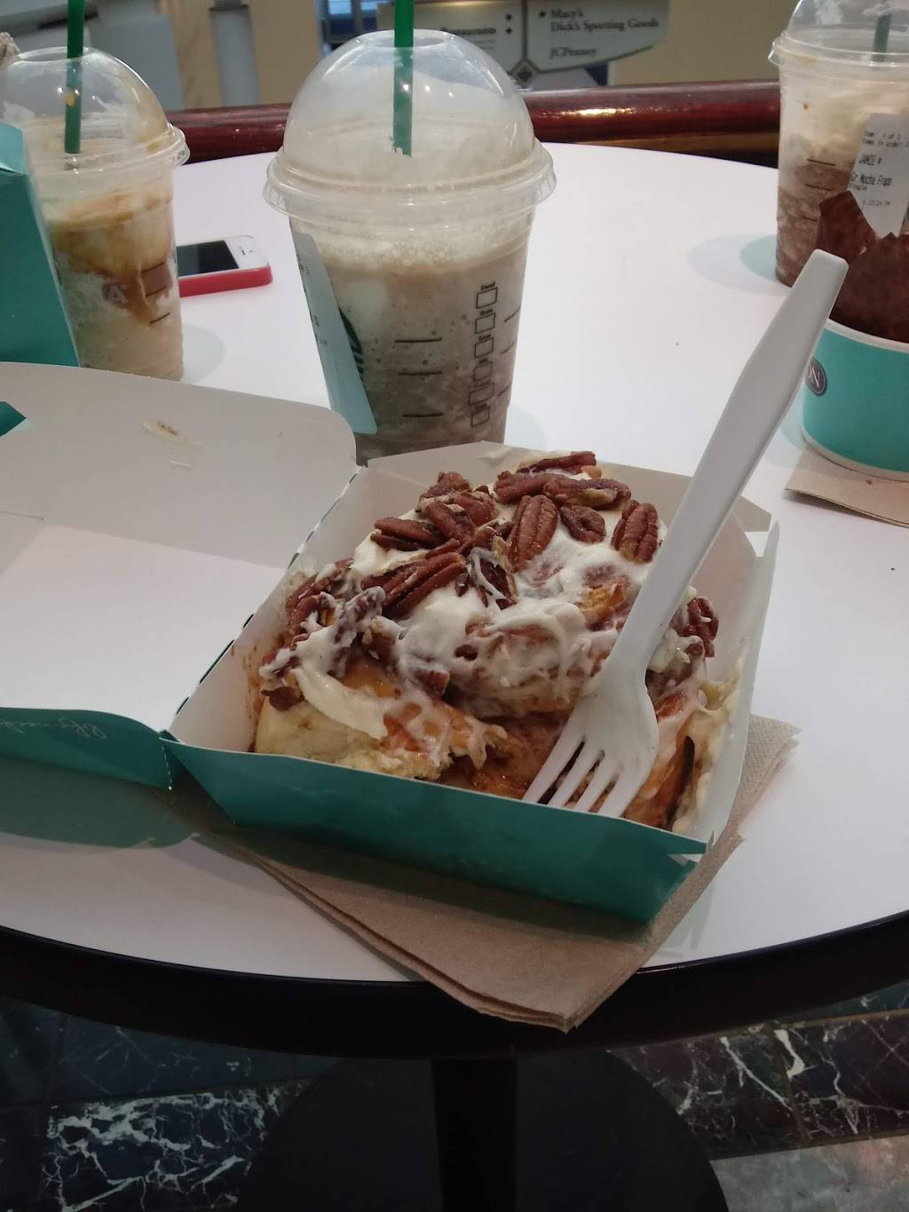 Cinnabon | bakery | 2727 Fairfield Commons #W221, Beavercreek, OH 45431, USA | 9374299199 OR +1 937-429-9199