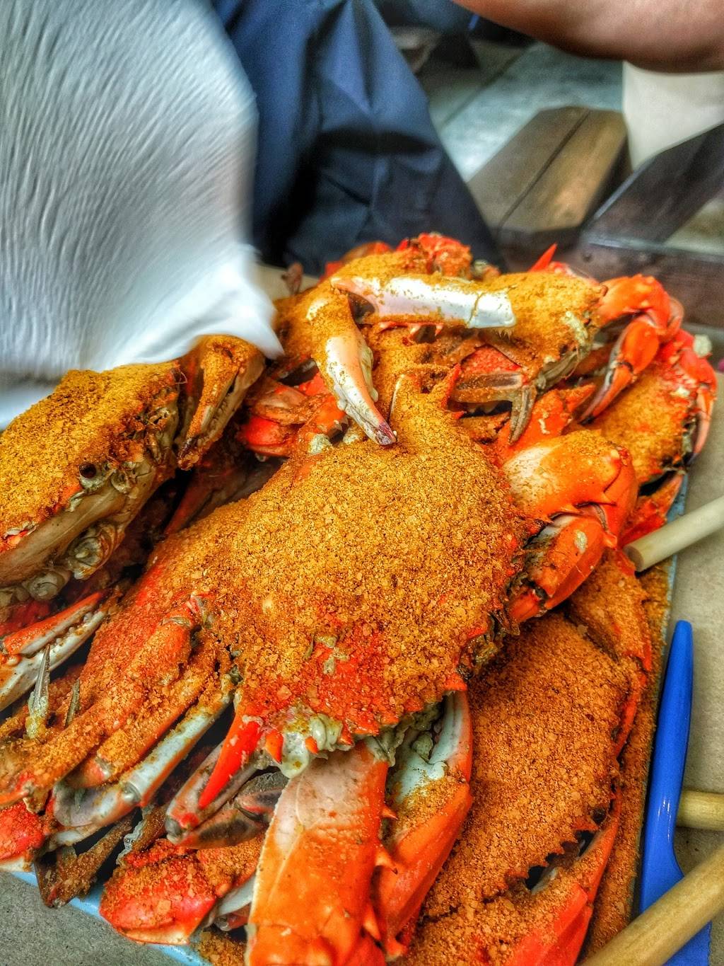 Floyd’s Crossroads Pub | restaurant | 4809 Ten Oaks Rd, Dayton, MD 21036, USA | 4105317485 OR +1 410-531-7485