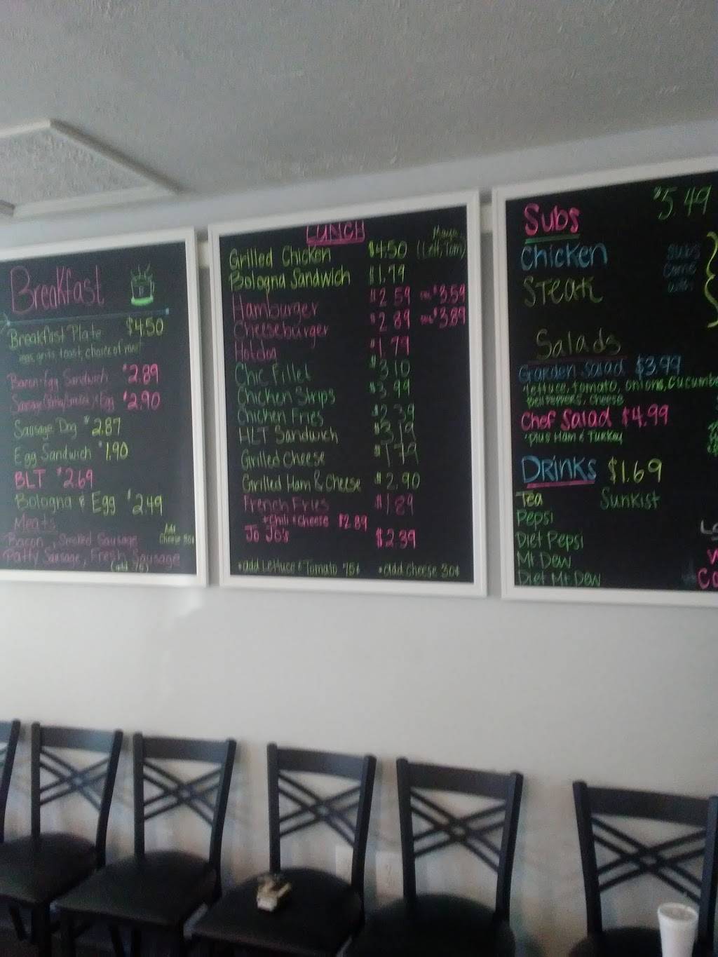 Benson Grill | restaurant | 1112 W Seaboard St, Bladenboro, NC 28320, USA | 9108633695 OR +1 910-863-3695