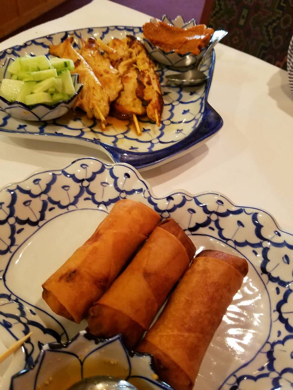 Siri Thai Two | restaurant | 40 W Palatine Rd, Palatine, IL 60067, USA | 8477767600 OR +1 847-776-7600