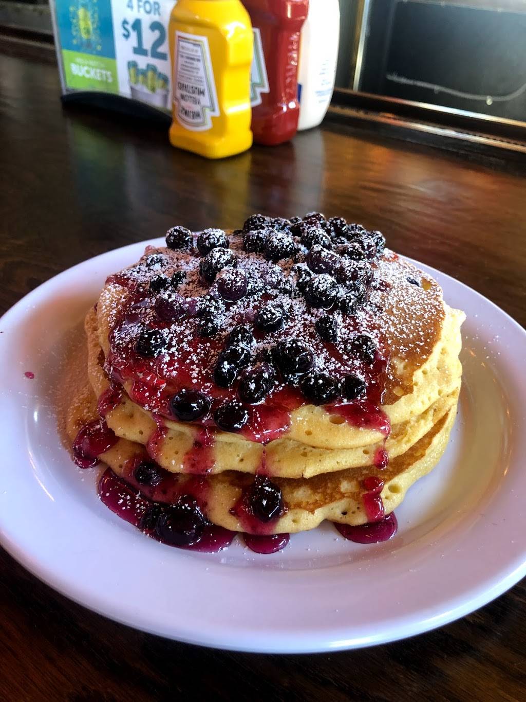 Johnnys Fillin Station | restaurant | 2631 S Ferncreek Ave, Orlando, FL 32806, USA | 4078946900 OR +1 407-894-6900