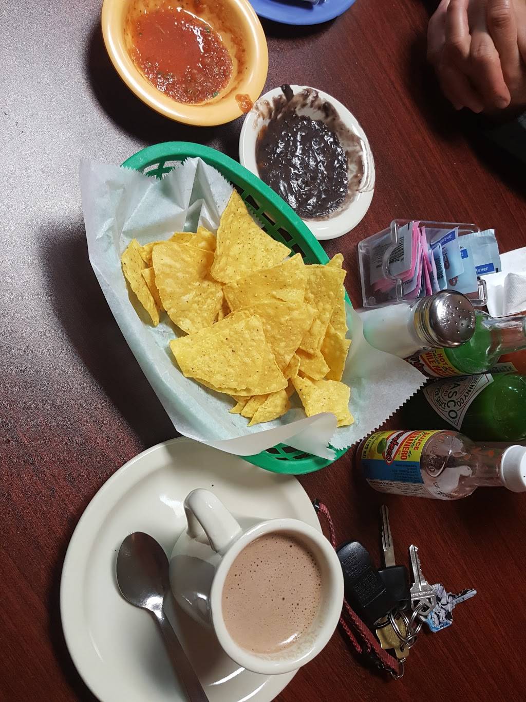 Tienda & Restaurant Latina | restaurant | 4950 W Illinois Ave #115, Dallas, TX 75211, USA | 2143300011 OR +1 214-330-0011