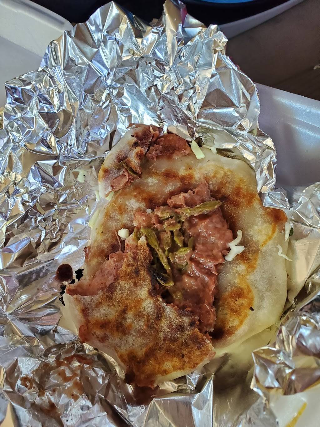 Pattys Pupusas | restaurant | 1676 W Charter Way, Stockton, CA 95206, USA | 2094236365 OR +1 209-423-6365