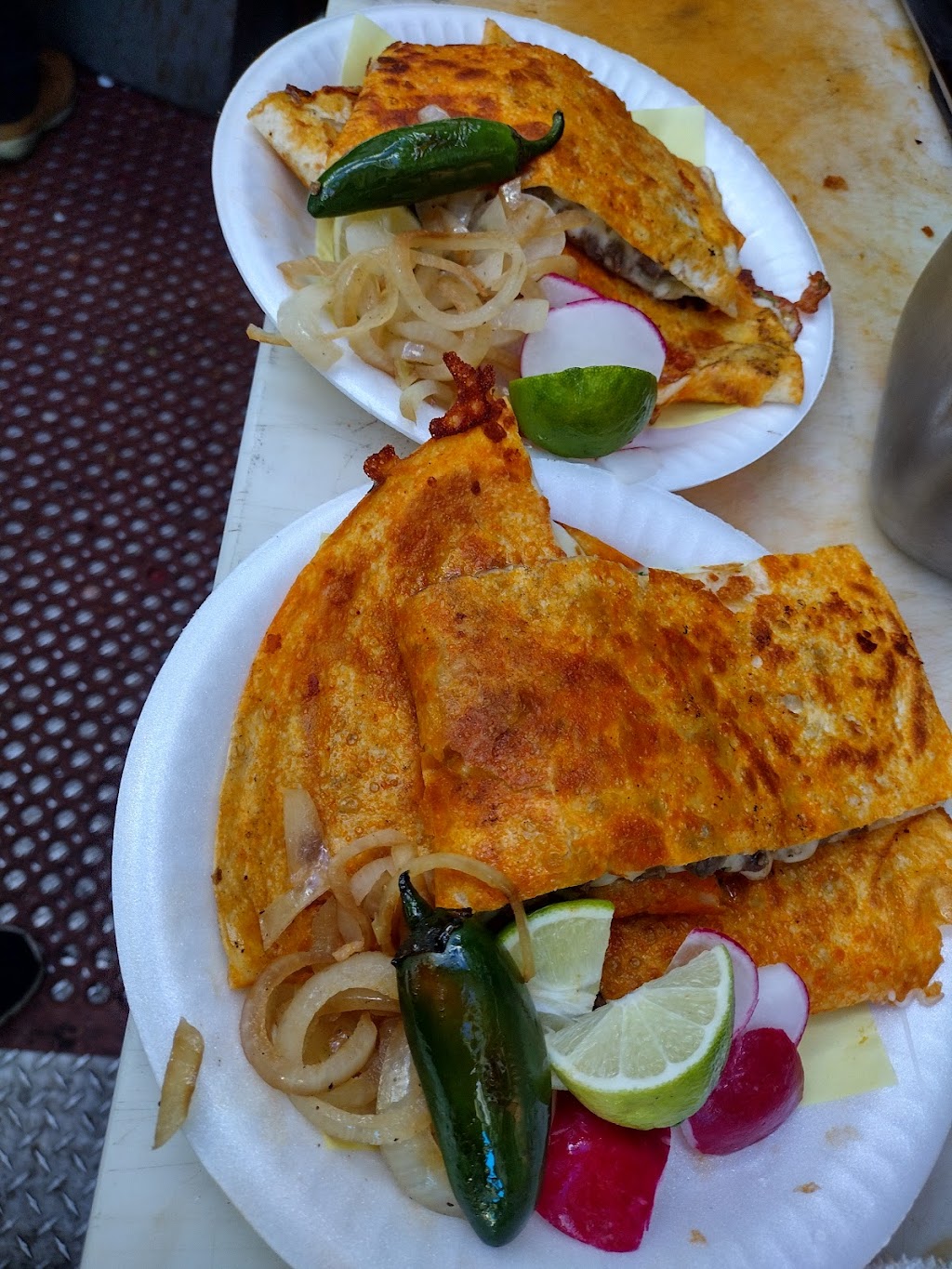 Birrieria Las Gemelas | restaurant | 6555 Foothill Blvd, Tujunga, CA 91042, USA | 8189229466 OR +1 818-922-9466