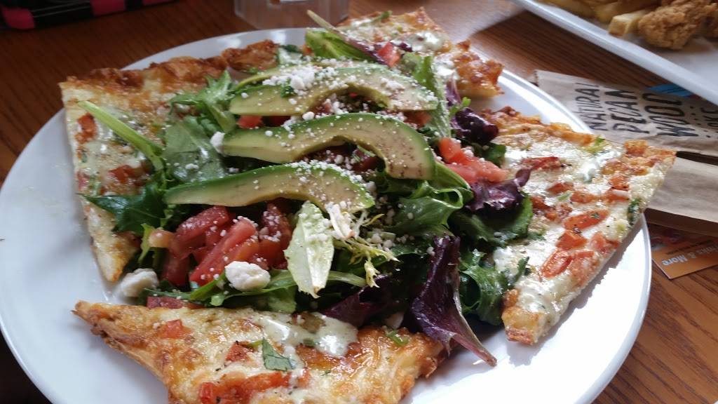 Chilis Grill & Bar | meal takeaway | 3579 Grand Oaks, Corona, CA 92881, USA | 9517347275 OR +1 951-734-7275