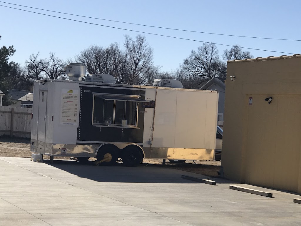 Pho Superman To Go | restaurant | 813 W Crawford St, Salina, KS 67401, USA | 7857879900 OR +1 785-787-9900