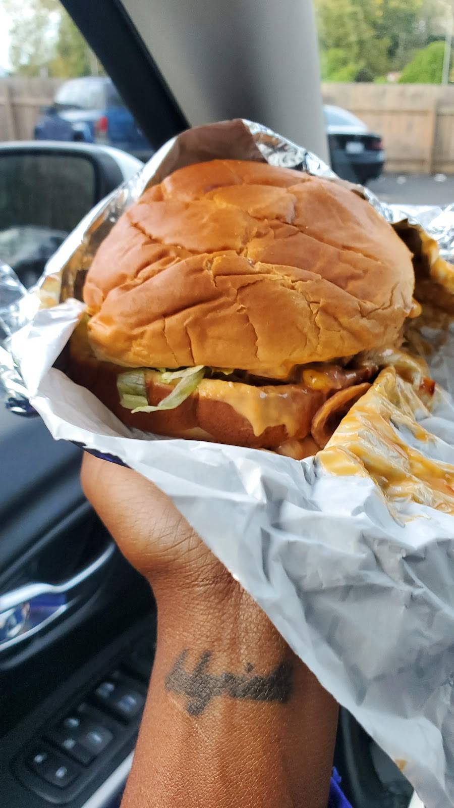 SluttyVegan ATL | restaurant | 164 N McDonough St, Jonesboro, GA 30236, USA | 8554397588 OR +1 855-439-7588