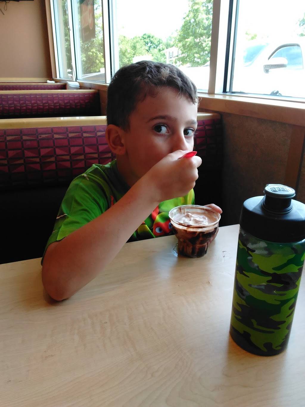 Dairy Queen Grill & Chill | restaurant | 444 W Bethalto Dr, Bethalto, IL 62010, USA | 6183772253 OR +1 618-377-2253