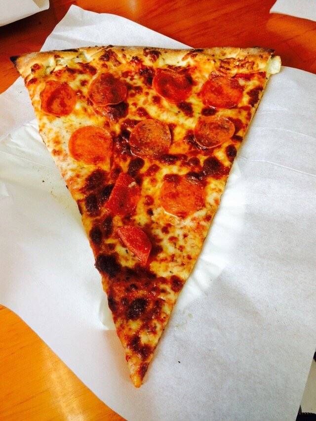 Giant New York Pizza | meal delivery | 3704 Voltaire St, San Diego, CA 92107, USA | 6195231112 OR +1 619-523-1112