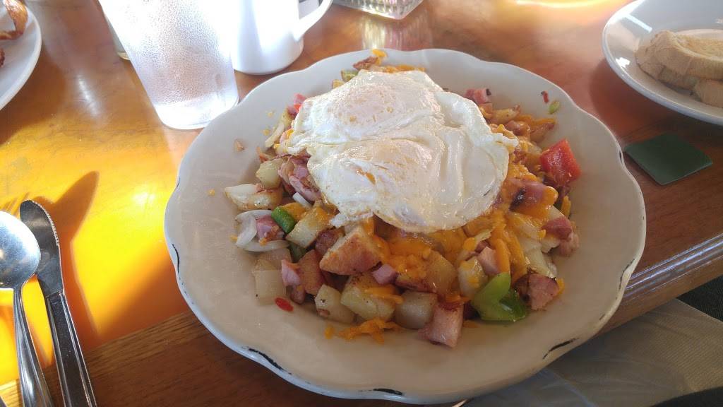 Aviators Restaurant-Catering | restaurant | 6151 Freeport Blvd, Sacramento, CA 95822, USA | 9164241728 OR +1 916-424-1728