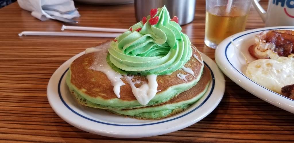 IHOP | restaurant | 100 W Old Country Rd, Hicksville, NY 11801, USA | 5167190860 OR +1 516-719-0860