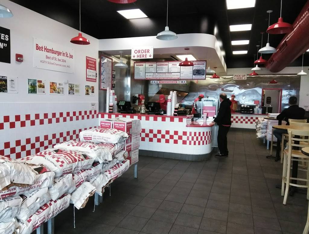 Five Guys | meal takeaway | 2501 Wabash Ave, Springfield, IL 62704, USA | 2175468230 OR +1 217-546-8230