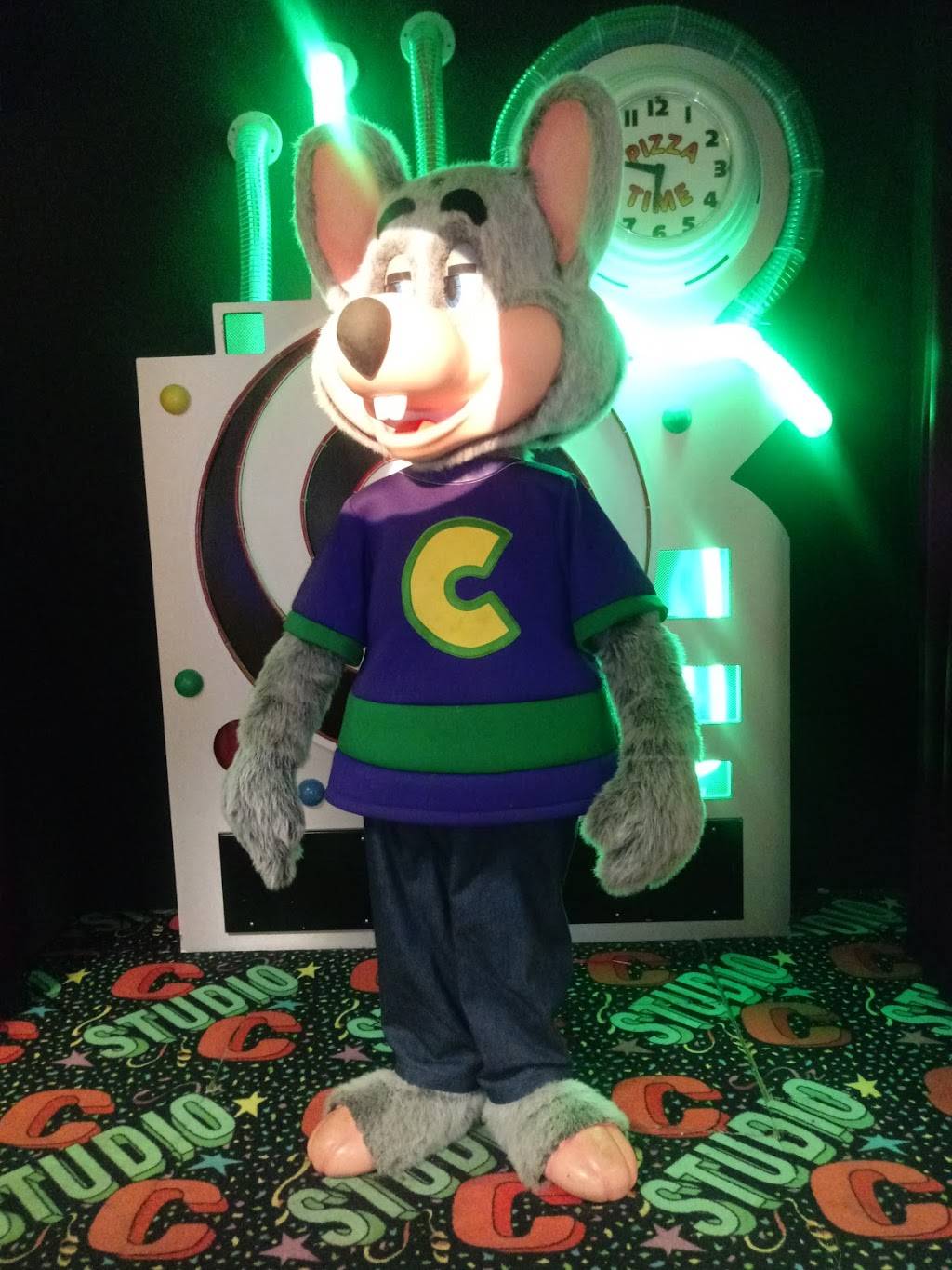 Chuck E. Cheeses | restaurant | 1126 W Valley Pkwy, Escondido, CA 92025, USA | 7607386114 OR +1 760-738-6114
