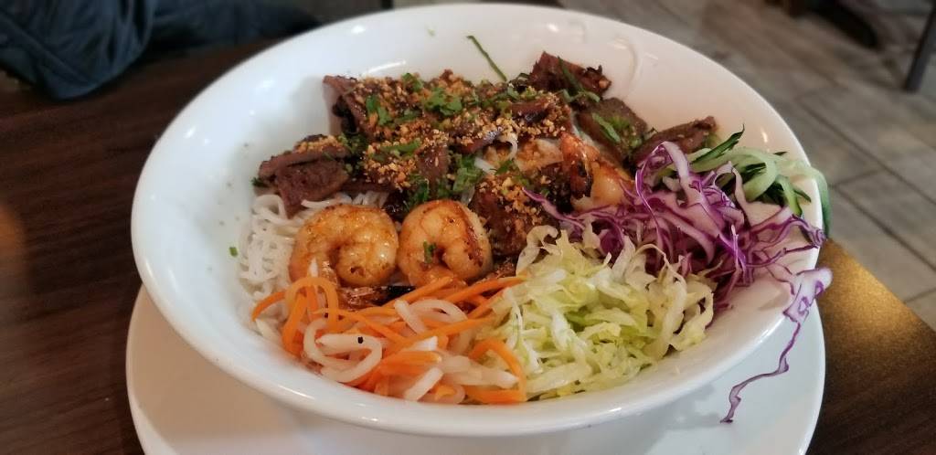Little V Vietnamese and Chinese Cuisine | restaurant | 2640 E League City Pkwy #118, League City, TX 77573, USA | 2815389538 OR +1 281-538-9538