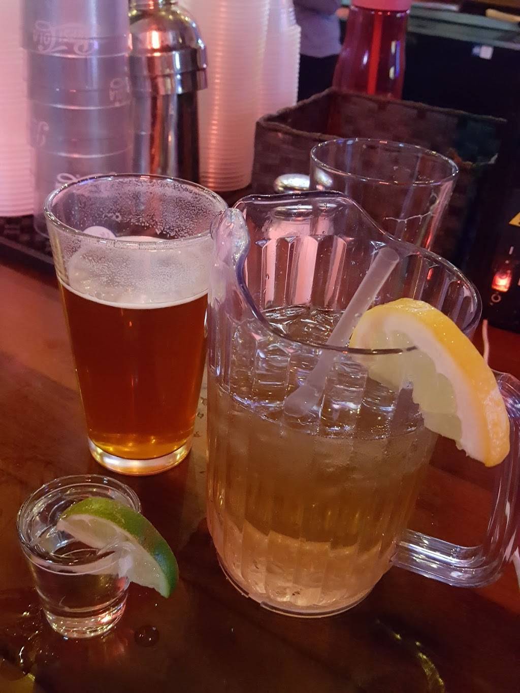 Wild Badger Sports Saloon | restaurant | 240 S Knowles Ave, New Richmond, WI 54017, USA | 7152464867 OR +1 715-246-4867