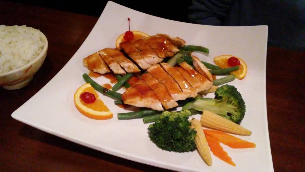 Sakura Hibachi | restaurant | 230 Nitro Market Pl, Charleston, WV 25313, USA | 3047763750 OR +1 304-776-3750