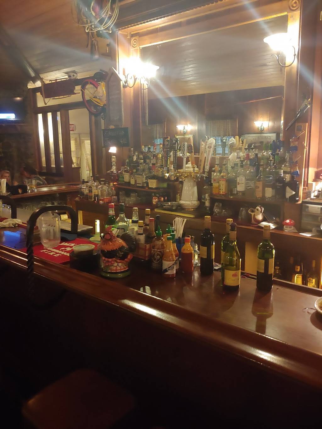 Stormys Restaurant | restaurant | 6650 Bloomfield Rd, Sebastopol, CA 95472, USA | 7078233688 OR +1 707-823-3688