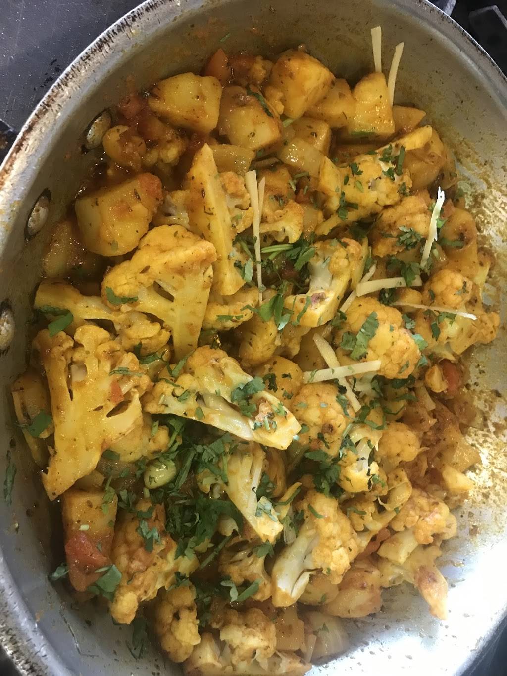 Gulaab Bagh | restaurant | 1710 Oak Tree Rd, Edison, NJ 08820, USA | 7325496300 OR +1 732-549-6300