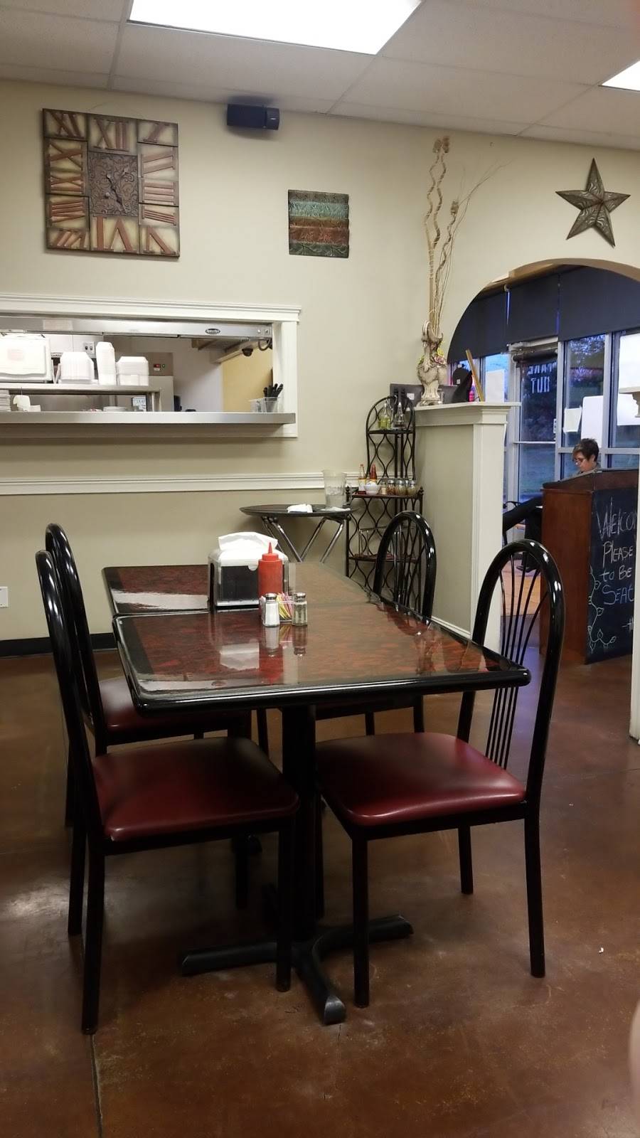 Giovannis Pizza & Pasta | restaurant | 559 Winecoff School Rd, Concord, NC 28027, USA | 7047888808 OR +1 704-788-8808