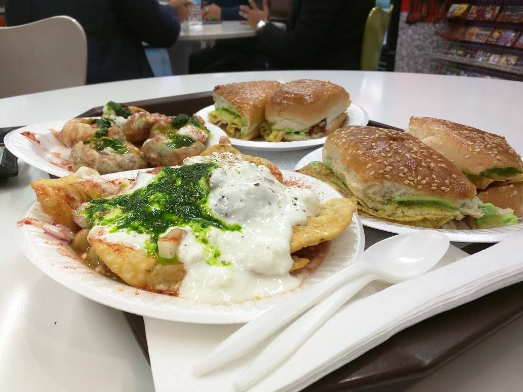 Bollywood Unlimited | restaurant | 512 Bristol Rd W #2, Mississauga, ON L5R 3Z1, Canada | 9057120777 OR +1 905-712-0777