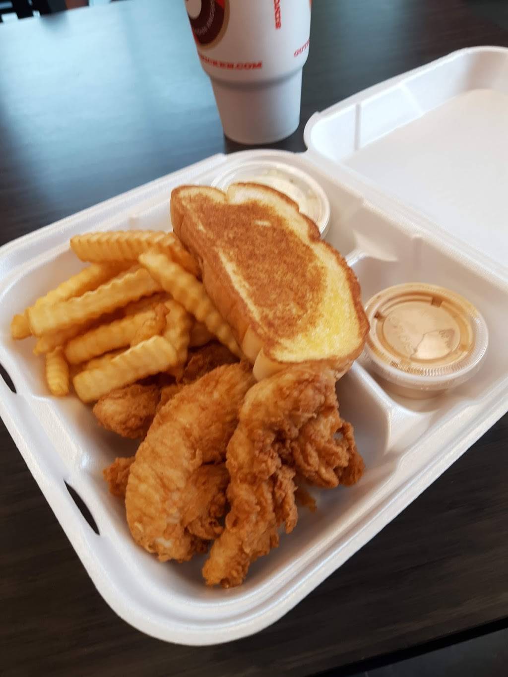 Guthries | restaurant | 8010 Cumming Hwy, Canton, GA 30115, USA | 6788801040 OR +1 678-880-1040