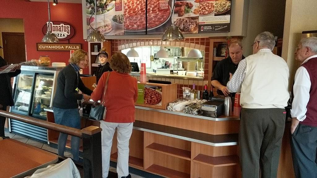 Donatos Pizza | restaurant | 1710 State Rd, Cuyahoga Falls, OH 44223, USA | 3309235900 OR +1 330-923-5900