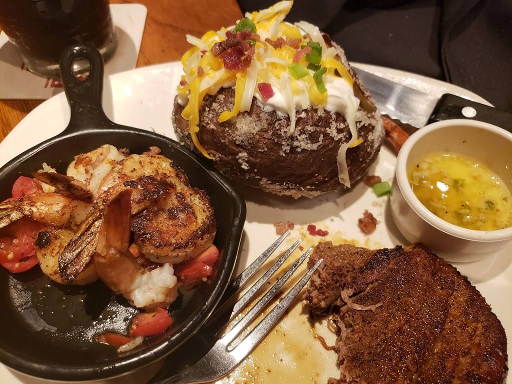 Outback Steakhouse | restaurant | 1300 Linton Blvd, Delray Beach, FL 33444, USA | 5612727201 OR +1 561-272-7201