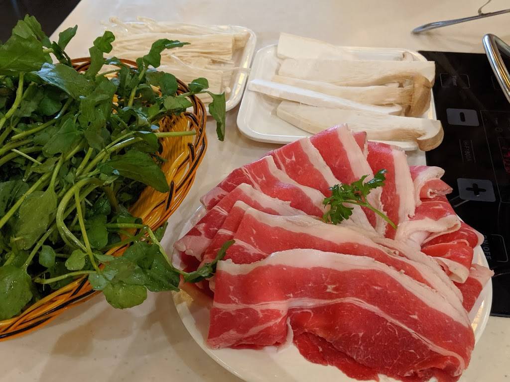 Happy Lamb Hot Pot, Mississauga 快乐小羊 | restaurant | 1100 Burnhamthorpe Rd W #17, Mississauga, ON L5C 4E9, Canada | 9052327775 OR +1 905-232-7775