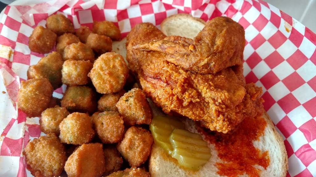 Helens Hot Chicken Murfreesboro | restaurant | 2042 Lascassas Pike a12, Murfreesboro, TN 37130, USA | 6153968779 OR +1 615-396-8779