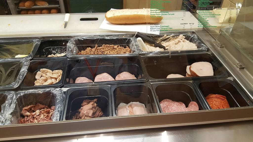 Subway Restaurants | restaurant | 16 Peninsula Center, Rolling Hills Estates, CA 90274, USA | 3105444800 OR +1 310-544-4800