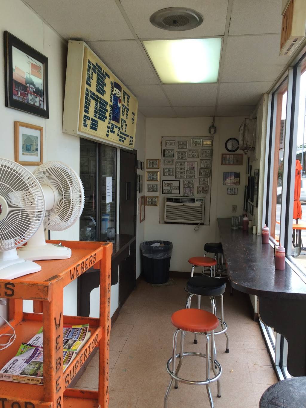 Webers Superior Root Beer Drive-in | restaurant | 3817 S Peoria Ave, Tulsa, OK 74105, USA | 9187421082 OR +1 918-742-1082