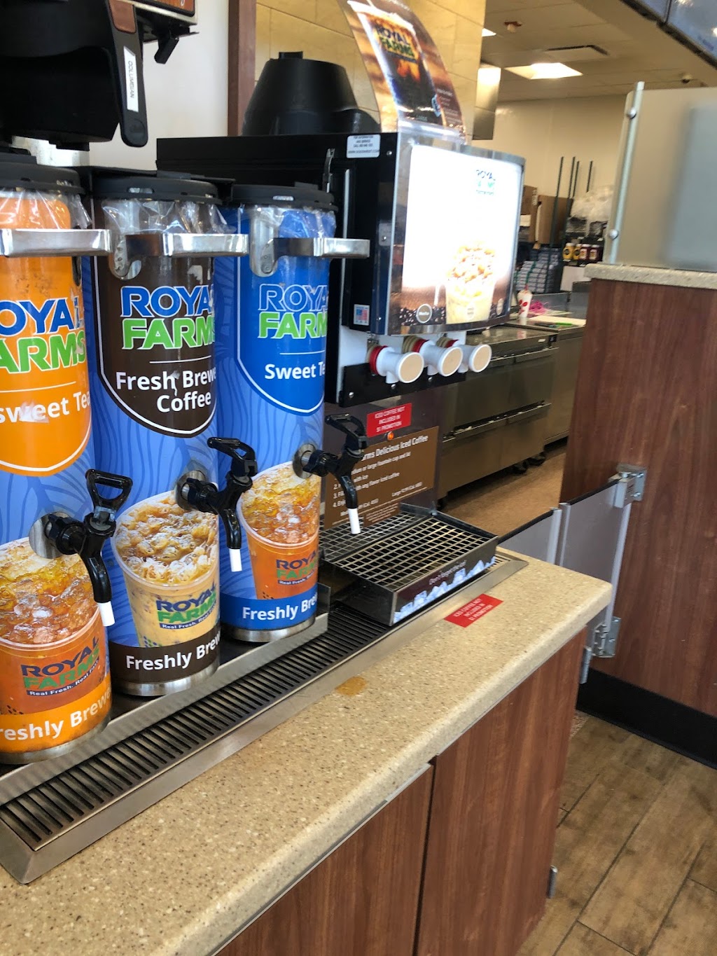 Royal Farms | meal takeaway | 2603 Philadelphia Rd, Edgewood, MD 21040, USA | 4439222134 OR +1 443-922-2134