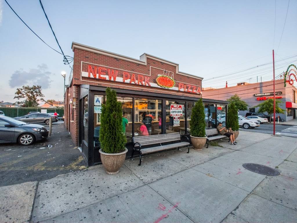 New Park Pizza | restaurant | 156-71 Cross Bay Blvd, Howard Beach, NY 11414, USA | 7186413082 OR +1 718-641-3082
