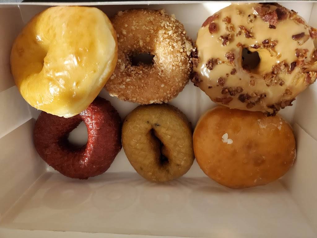 Rays Donuts #4 | restaurant | 2106 Candler Rd, Decatur, GA 30032, USA | 6785150173 OR +1 678-515-0173