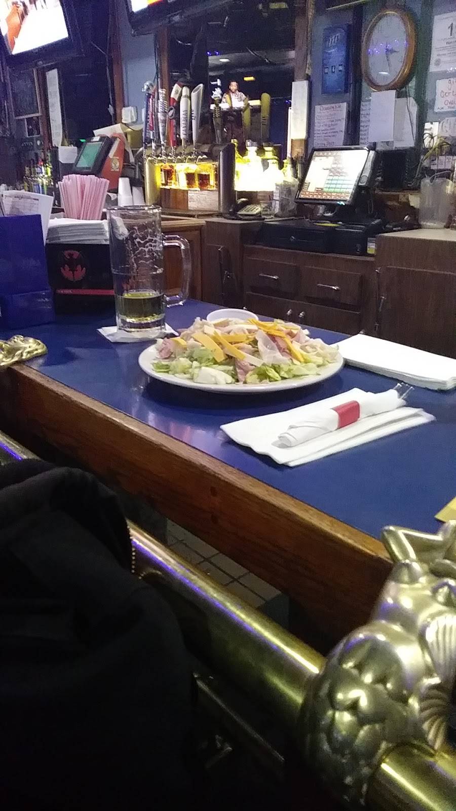 Slip Mahoneys | restaurant | 18480 Fort St, Riverview, MI 48193, USA | 7342855066 OR +1 734-285-5066